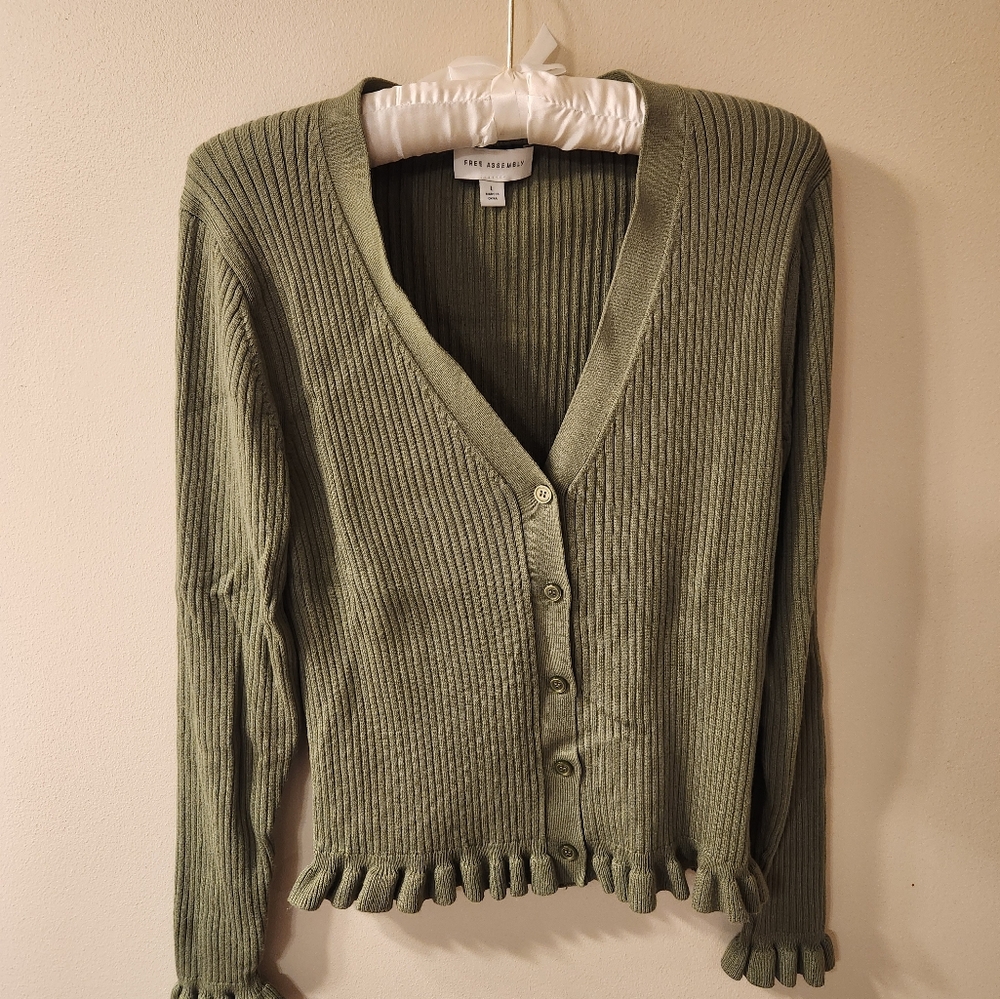 Free Assembly Women's Ruffle Hem Cardigan Sweater with Long Sleeves, green